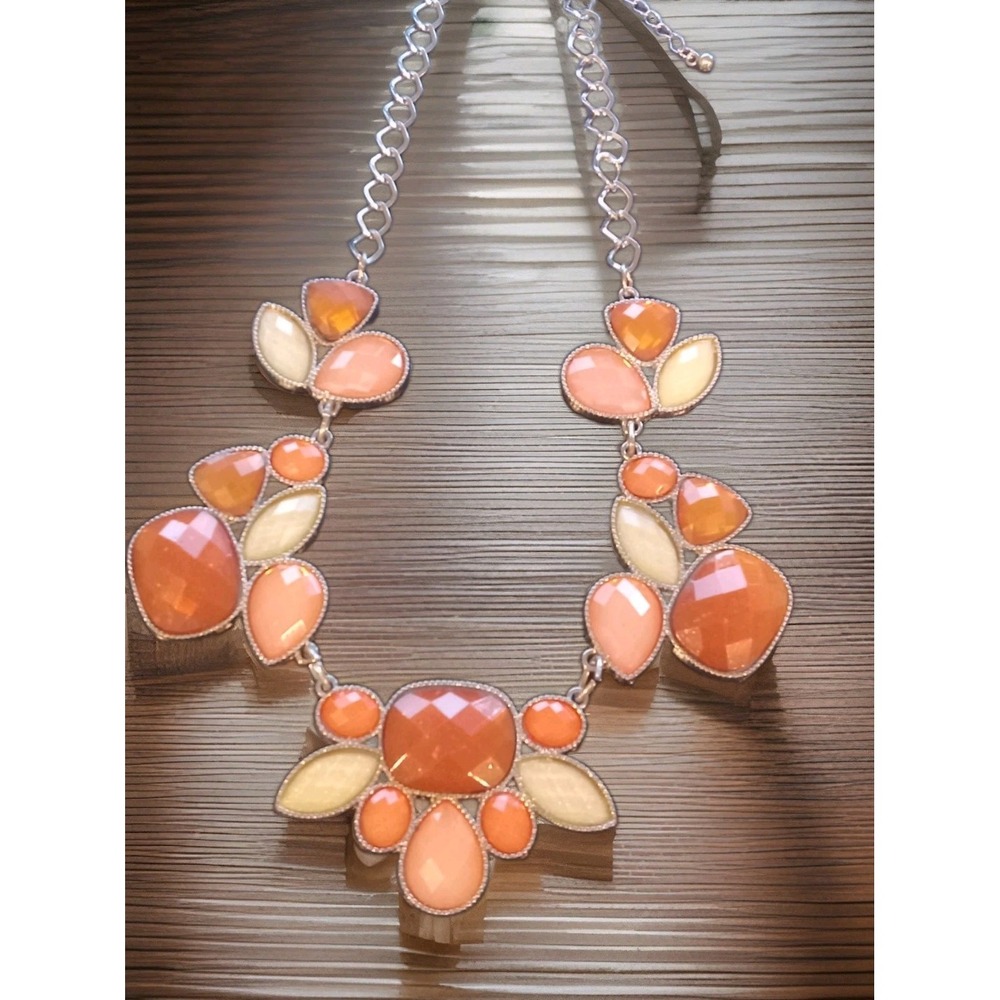 Vtg Charming Charlie Orange Coral Salmon Silver Adjustable Statement Necklace